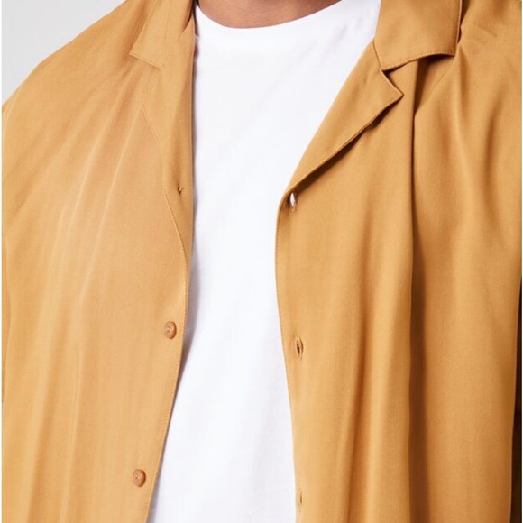 New Forever 21 Light Brown Button Down Short Sleeve Shirt Size XXL Rayon NWT - Picture 5 of 6